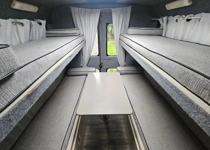 Retro Camper Hire , Travel Around Ireland At Your Own Pace , Based Campeggio *