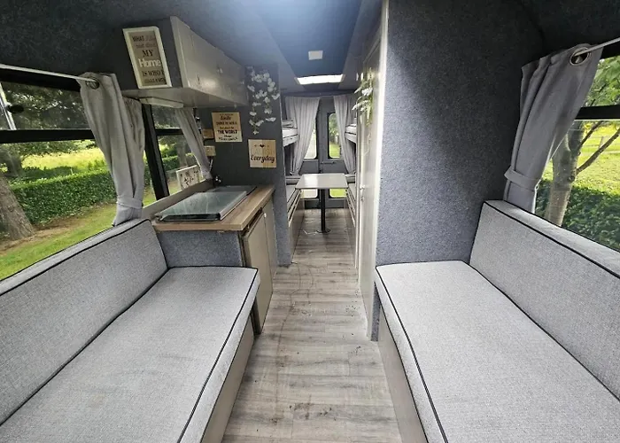 Retro Camper Hire , Travel Around Ireland At Your Own Pace , Based Campeggio *