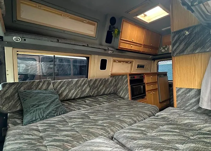 Campeggio Retro Camper Hire , Travel Around Ireland At Your Own Pace , Based *