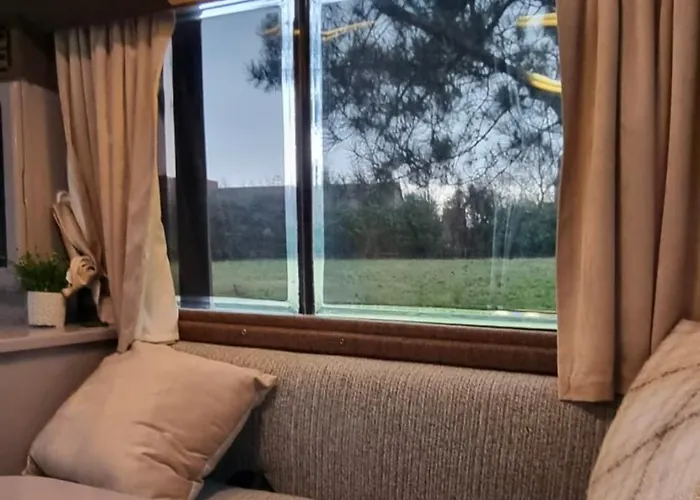 Retro Camper Hire , Travel Around Ireland At Your Own Pace , Based Dublino