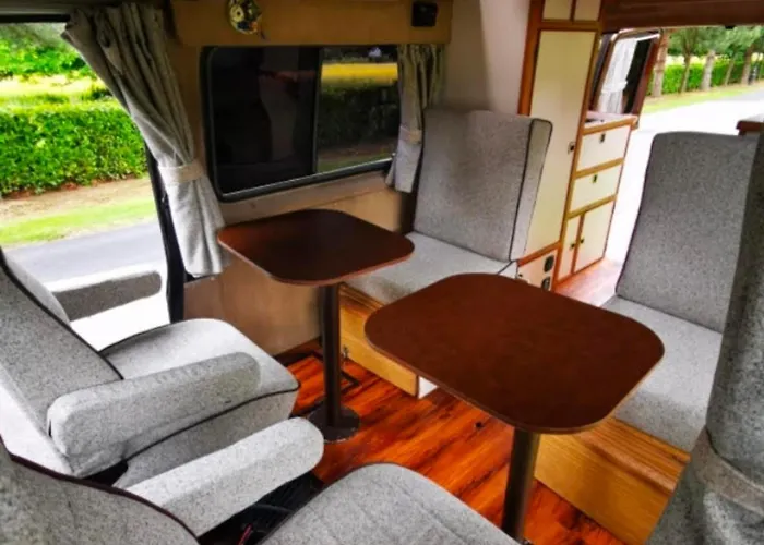 Retro Camper Hire , Travel Around Ireland At Your Own Pace , Based Campeggio