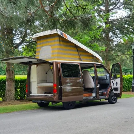 Retro Camper Hire , Rv , Drive Around Ireland, Insurance Included 캠프장 더블린