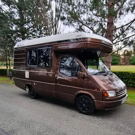 Retro Camper Hire , Rv , Drive Around Ireland, Insurance Included 더블린