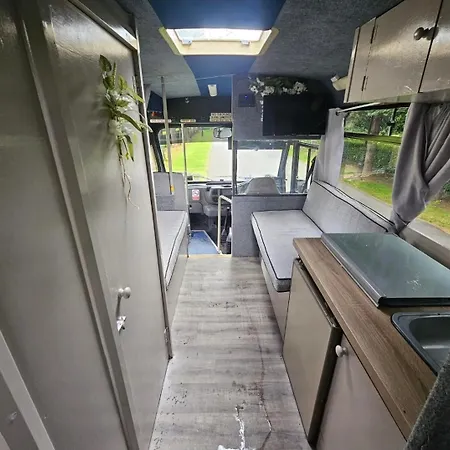 Retro Camper Hire , Rv , Drive Around Ireland, Insurance Included Kemping Dublin