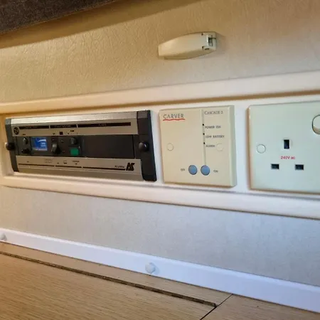 Retro Camper Hire , Rv , Drive Around Ireland, Insurance Included * Dublin