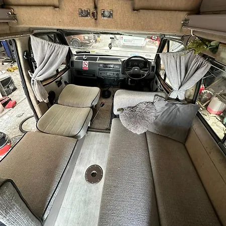 Retro Camper Hire , Rv , Drive Around Ireland, Insurance Included 캠프장