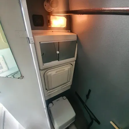 Retro Camper Hire , Rv , Drive Around Ireland, Insurance Included Kemping