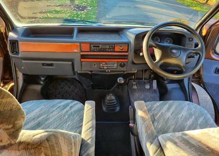 Retro Camper Hire Campingplads *