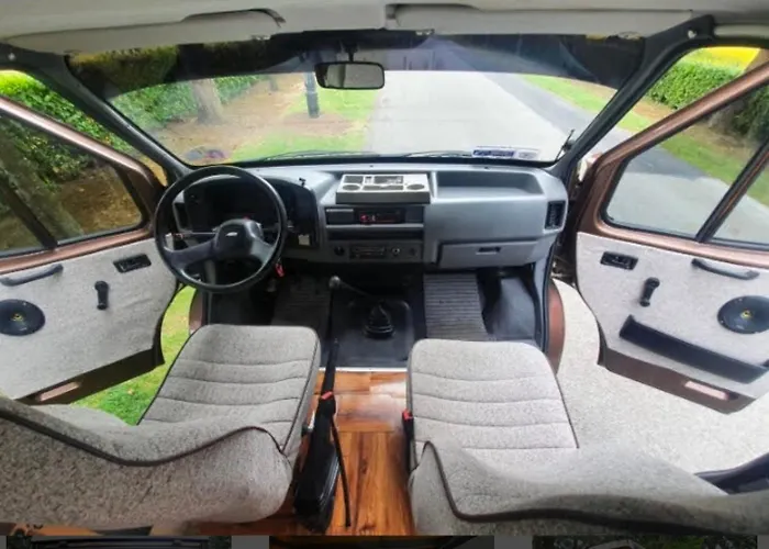 Retro Camper Hire Campingplads *